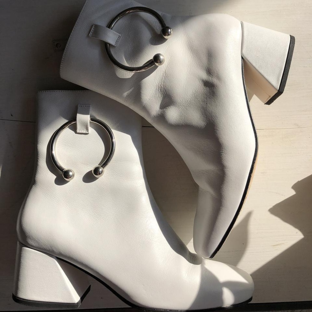 Designer White Nizip Re-Edition Boots